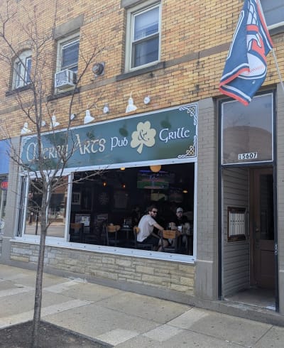 Merry Arts Pub & Grille